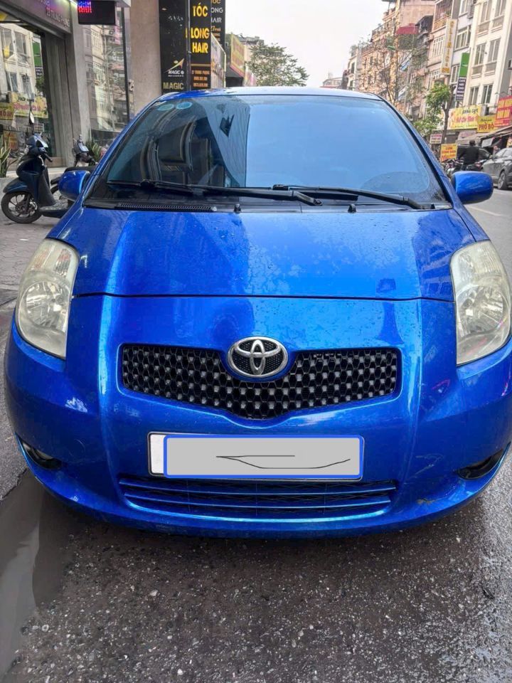 CHÍNH CHỦ CẦN BÁN TOYOTA YARIS  SẢN XUẤT NĂM 2008 TẠI NHẬT BẢN