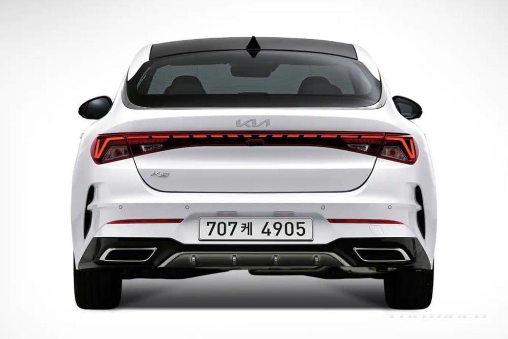 Kia K5 2022 ra mắt, thay đổi nhẹ trong thiết kế, trang bị và giá bán