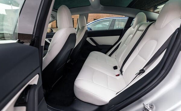 Nội thất Tesla Model 3 2021-2