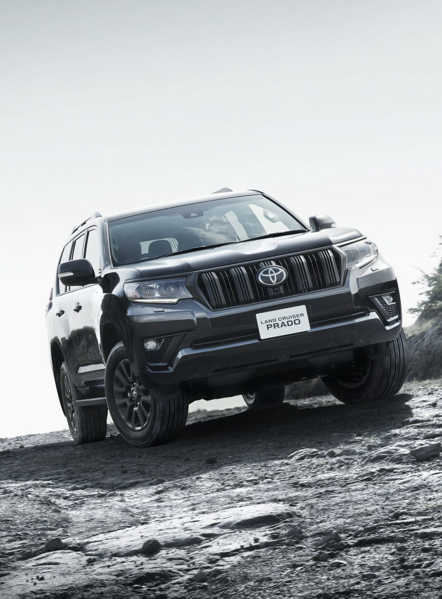 Toyota Land Cruiser Prado Matt Black Edition