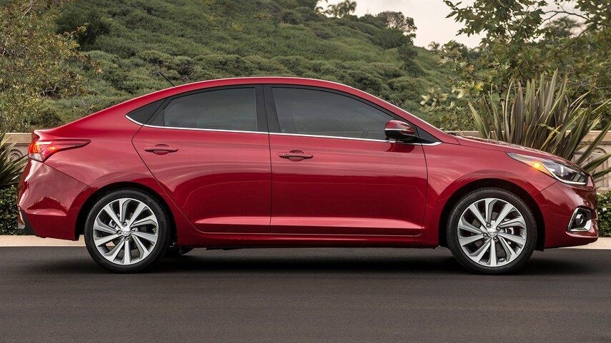 Giá xe Hyundai Accent 2022