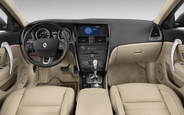 Nội thất Renault Latitude 2020