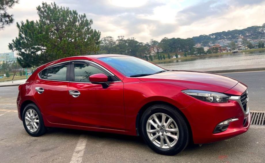 Cần bán Mazda 3 hatchback 2019