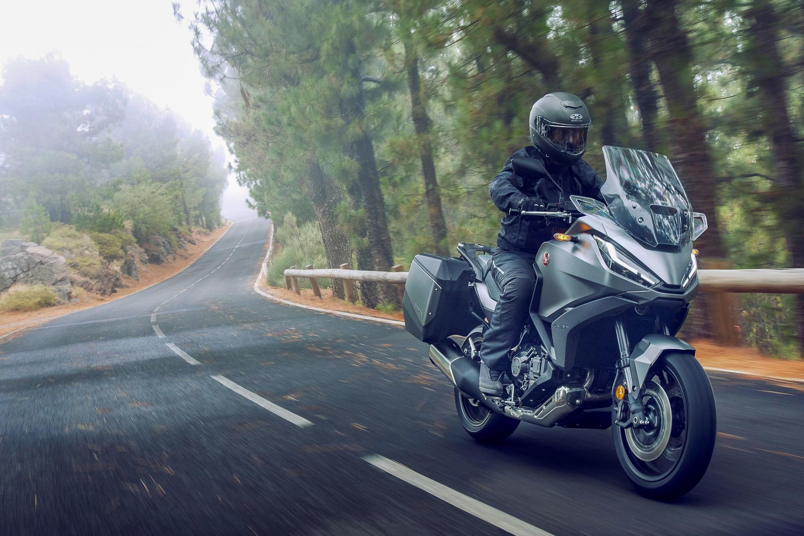 Giá xe Honda NT1100 2022