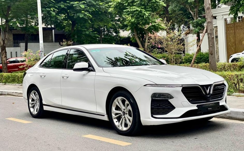 Cần bán Vinfast Lux A base 2021
