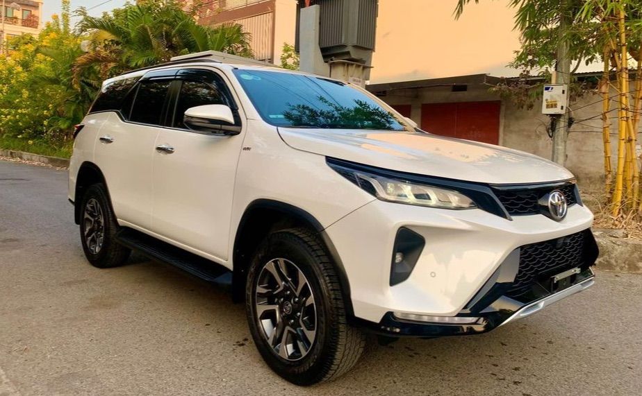 Bán Toyota Fortuner 2022 lướt