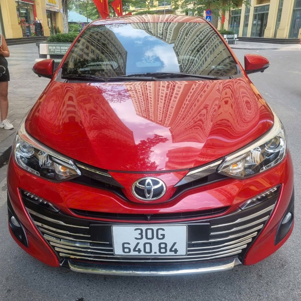Toyota Vios 1.5G CVT đời 2020, màu đỏ