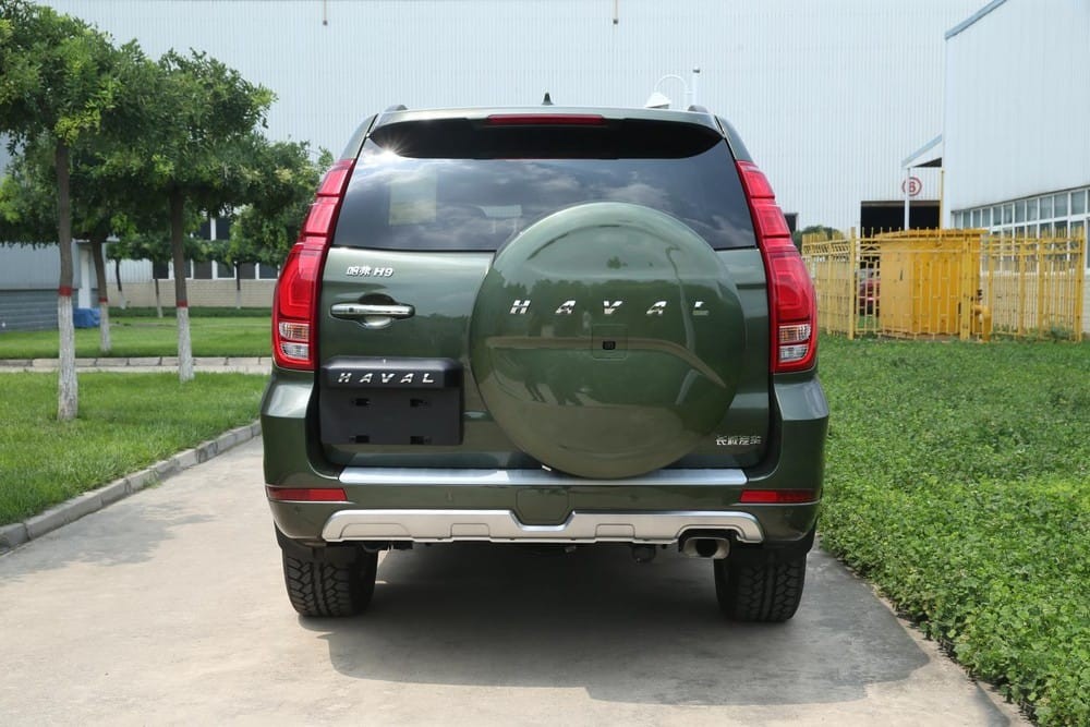 Haval H9 2021 nhìn từ phía sau