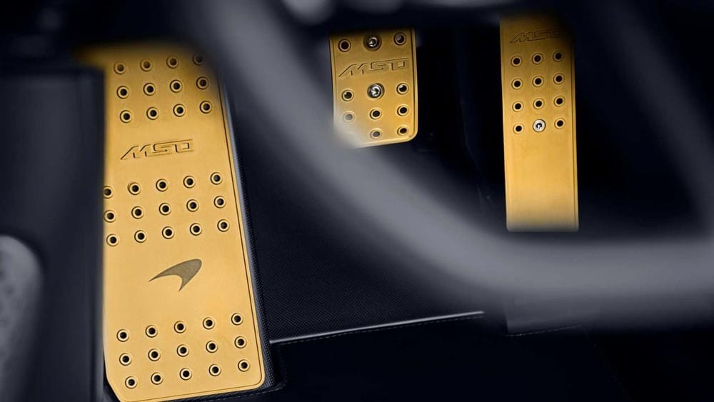 Bàn đạp 24k của dòng xe McLaren Speedtail Albert Bàn đạp 24k của dòng xe McLaren Speedtail Albert