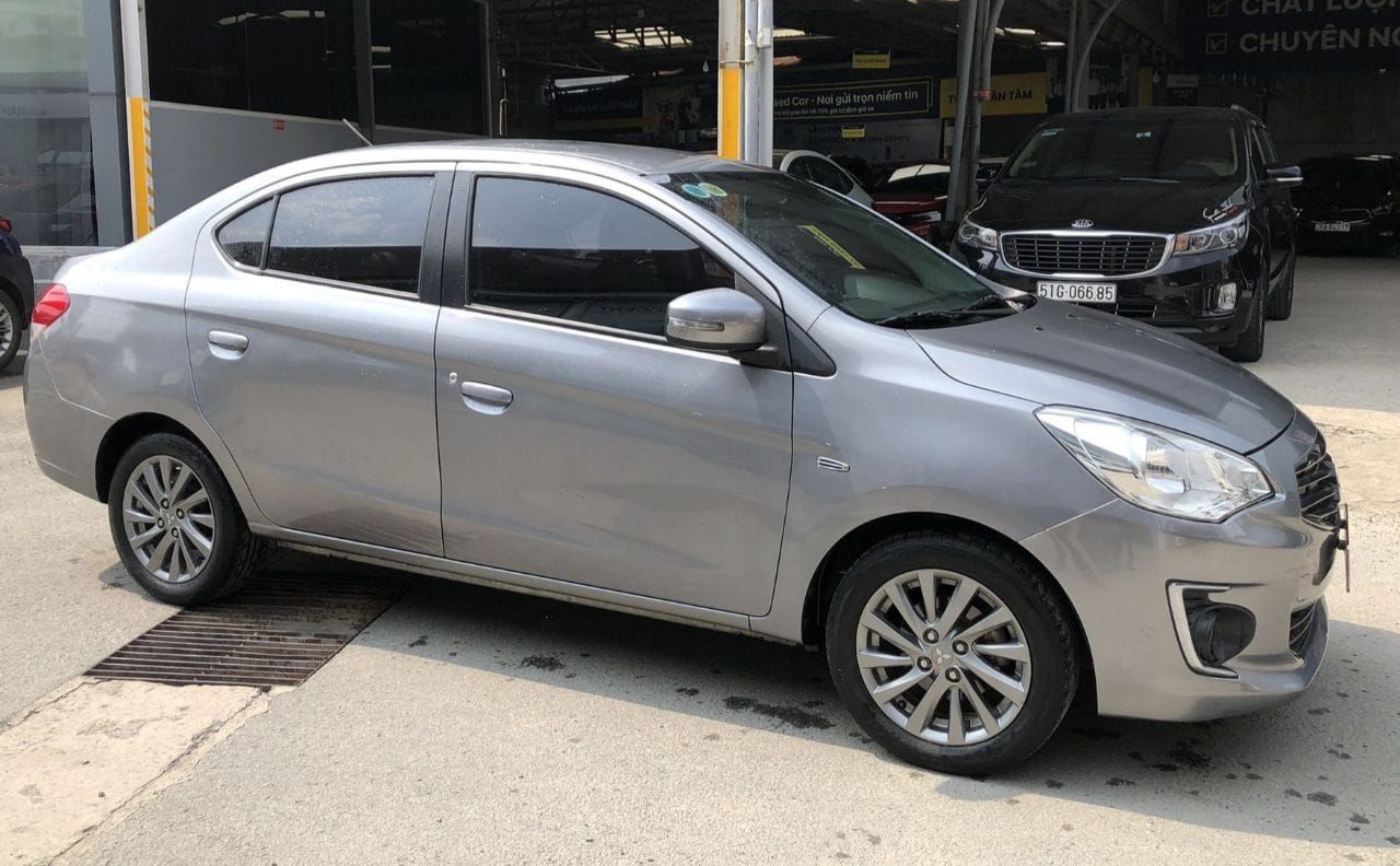 Mitsubishi Attrage 2015 số tự động BSPT 25000km