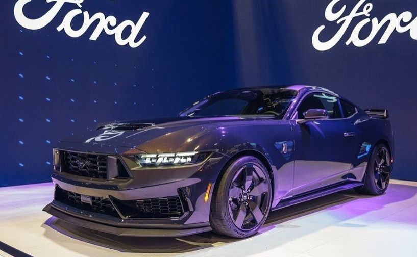 Ford Mustang Dark Horse 2024