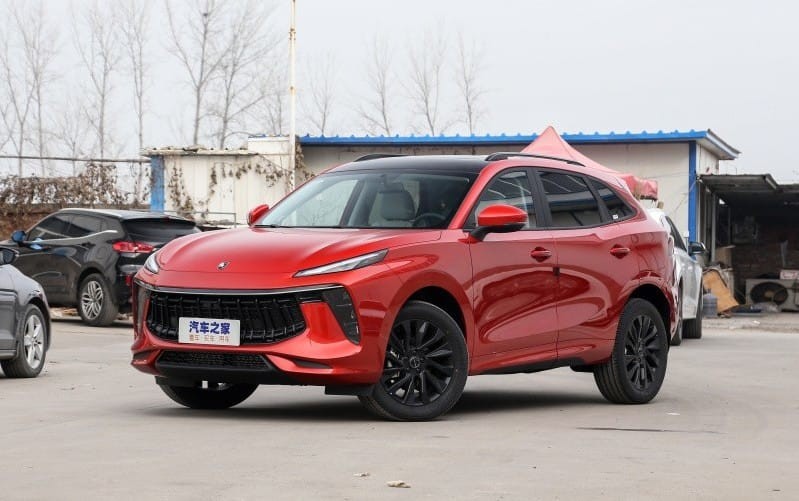 Dongfeng Fengxing T5 EVO có trang bị an toàn khá hiện đại

