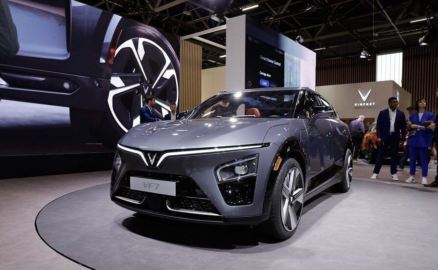 VinFast chính thức công bố giá bán VF 7 Kèm Ưu Đãi Hấp Dẫn