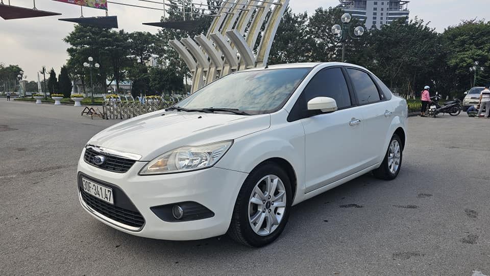 Ford Focus 2.0 2011 bản full