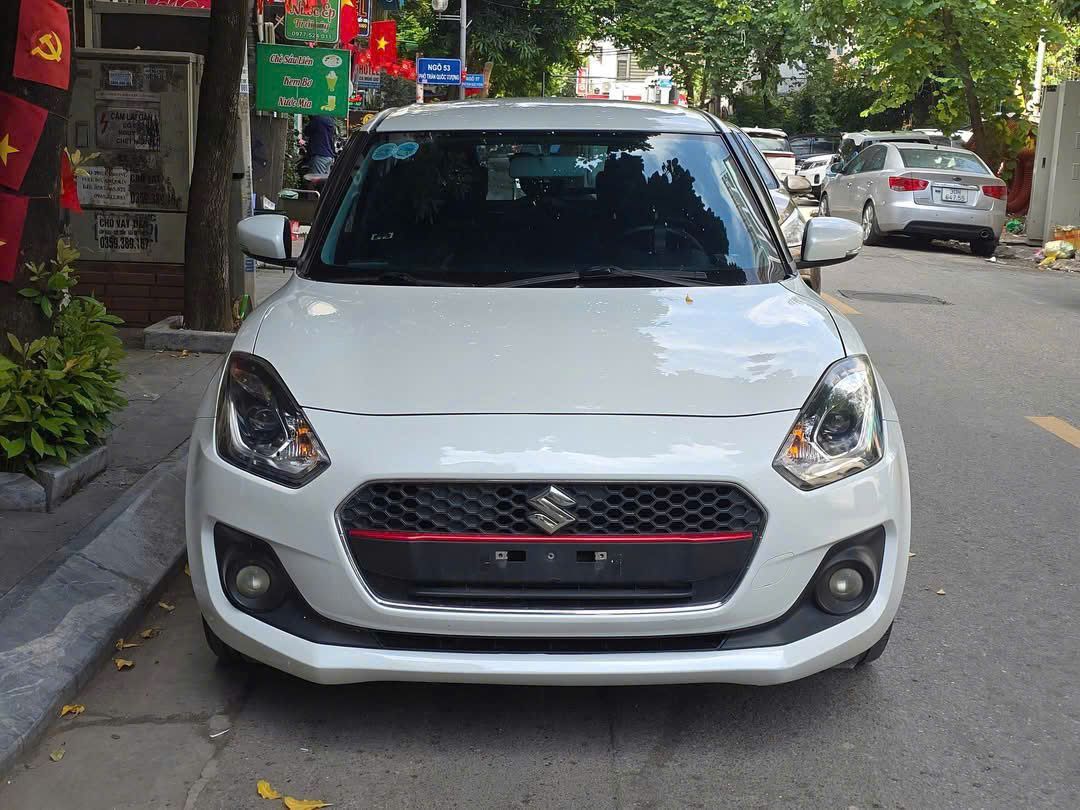 Chính chủ bán xe Suzuki Swift năm sản xuất 2019