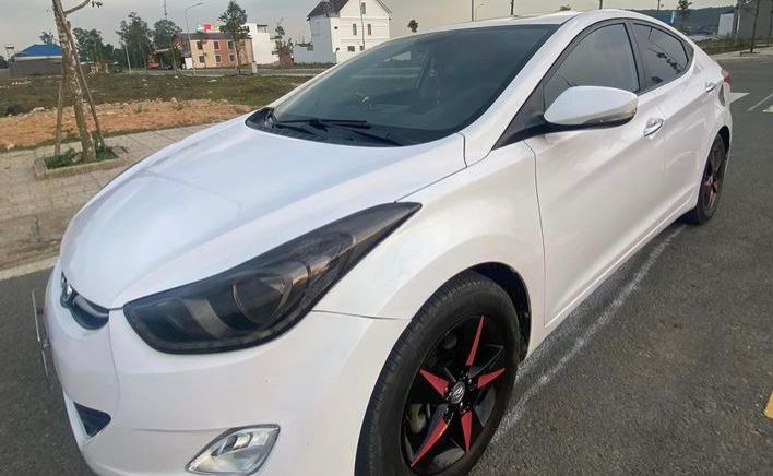 Bán xe Hyundai Elantra cũ