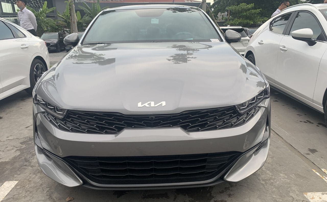 KIA K5 2022 bản GTLine màu Xám KLG