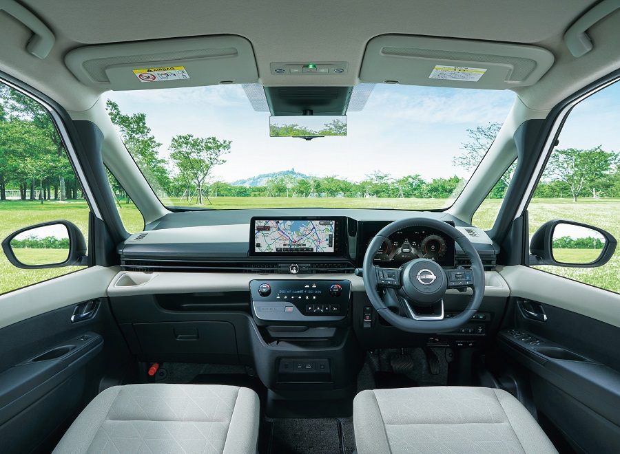 Nội thất Nissan Serena