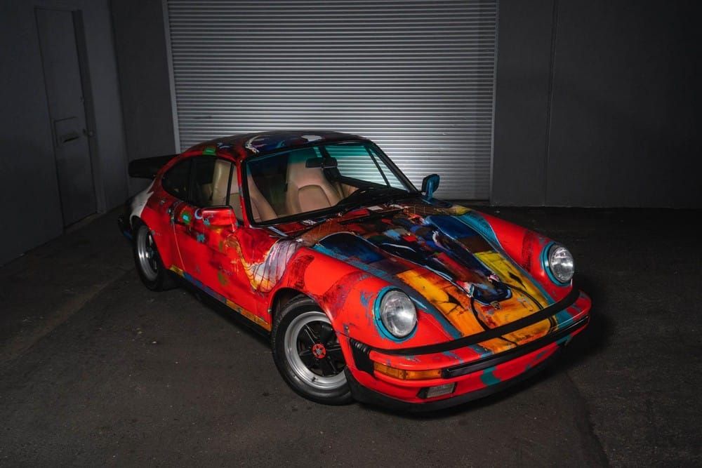 Phía trên của chiếc Porsche 911 Carrera 1989 nghệ thuật Phía trên của chiếc Porsche 911 Carrera 1989 nghệ thuật