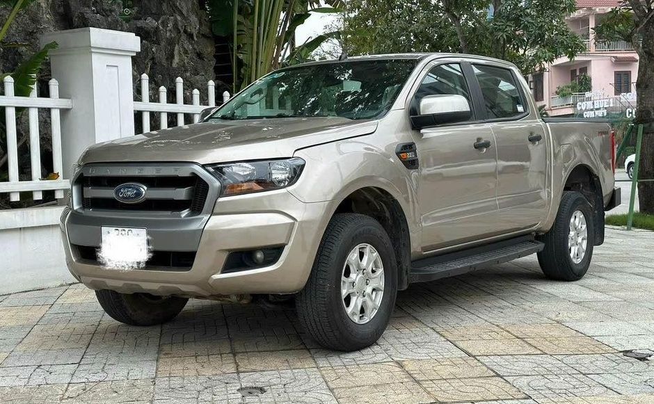 Bán tải Ford Ranger 2016 máy dầu