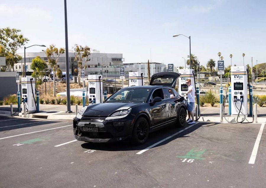 Porsche Macan EV 2024
