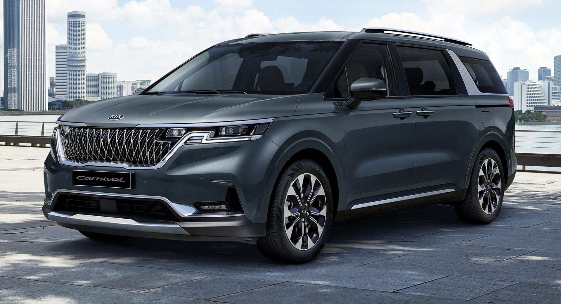 KIA Sedona thêm phiên bản Limousine, giá 1,2 tỷ đồng