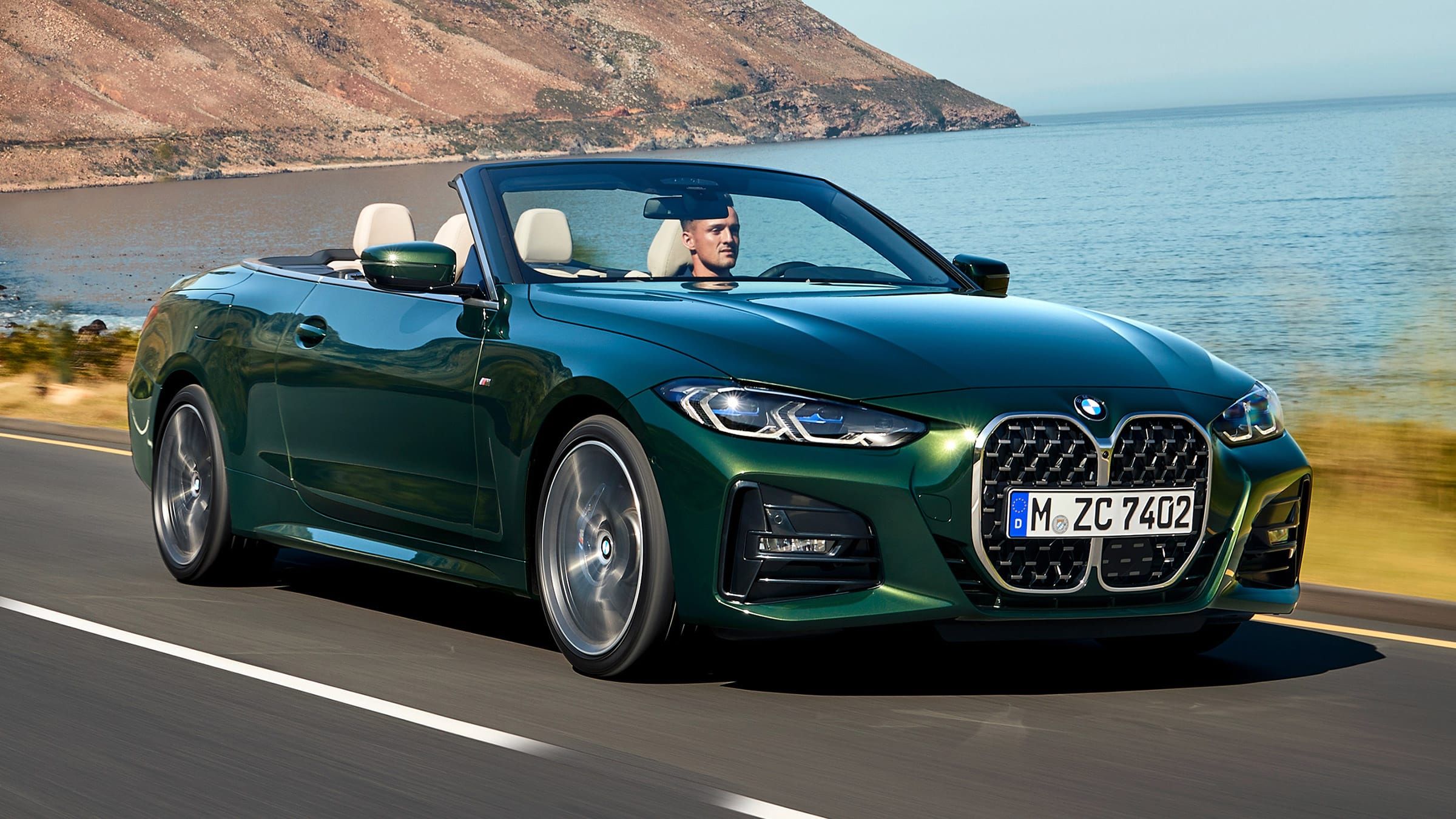 BMW 4-Series mui trần có giá từ 1.22 tỷ đồng