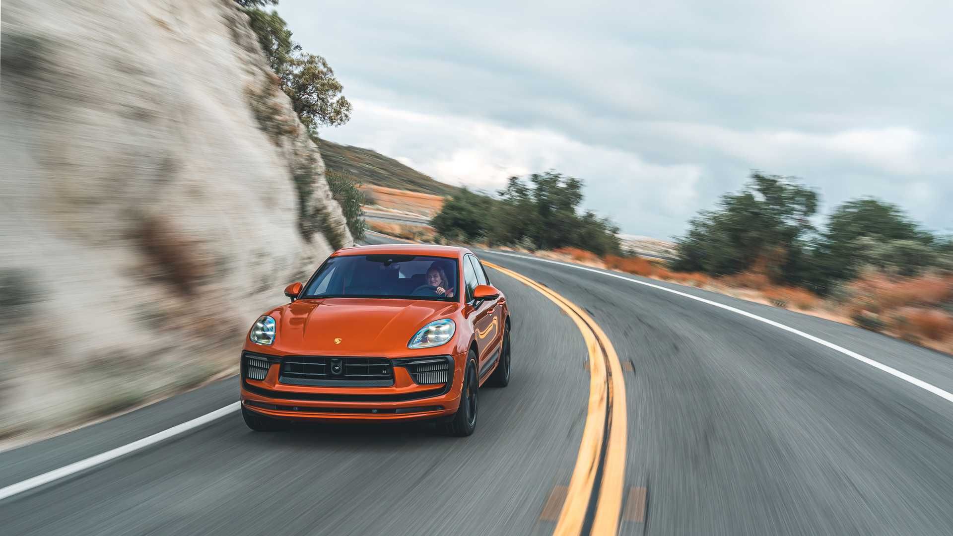 2022 Porsche Macan S