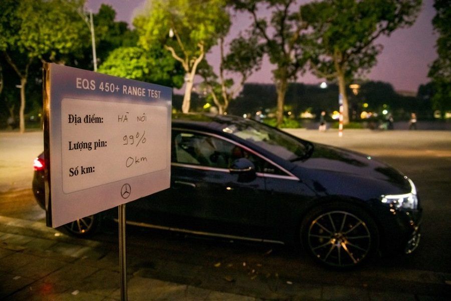 EQS 450+ thử nghiệm tại Việt Nam