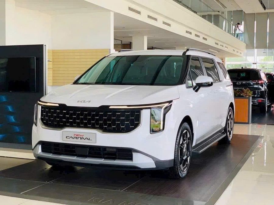Kia Carnival 1.6T Hybrid 2025