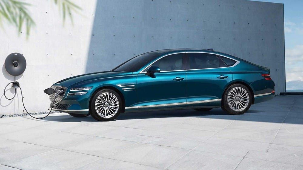 Phía sườn của Genesis Electrified G80 Phía sườn của Genesis Electrified G80