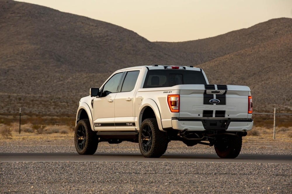 Phía sau của Shelby F-150 2021 Phía sau của Shelby F-150 2021