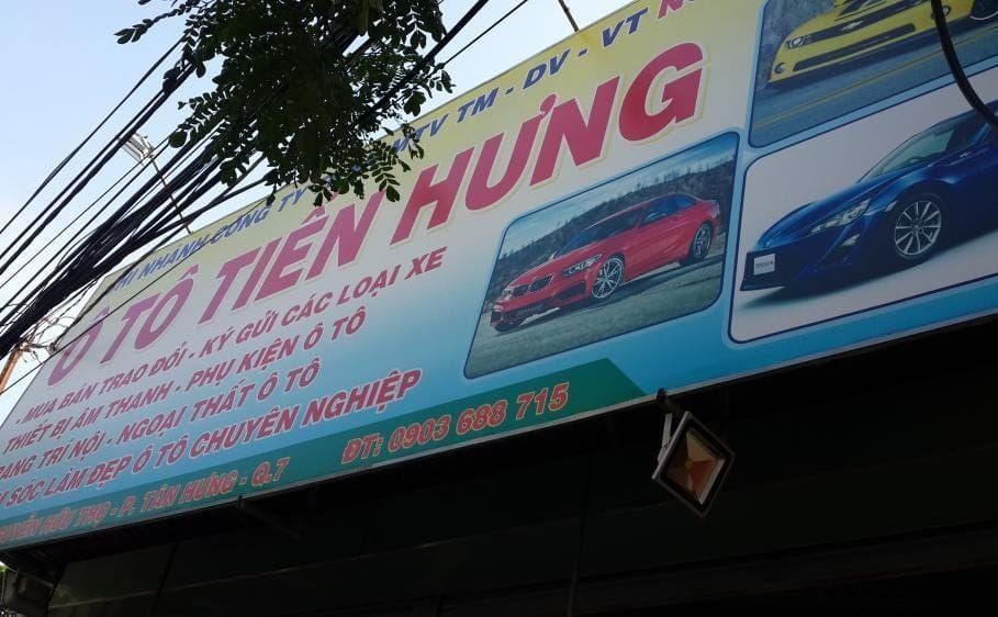 Salon ô tô Tiến Hưng