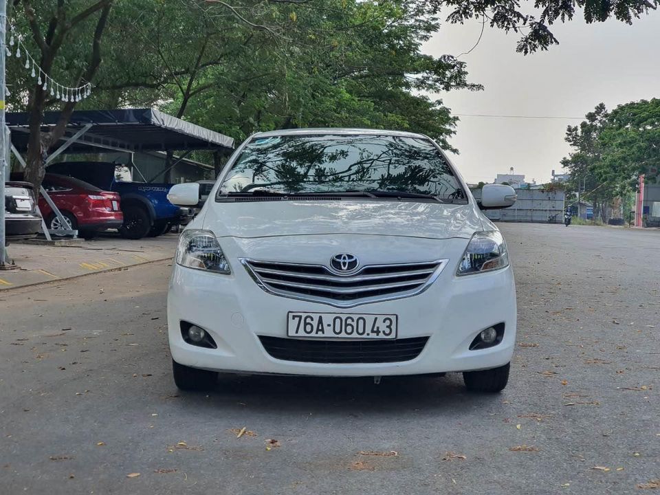 Toyota Vios E 2010 số sàn