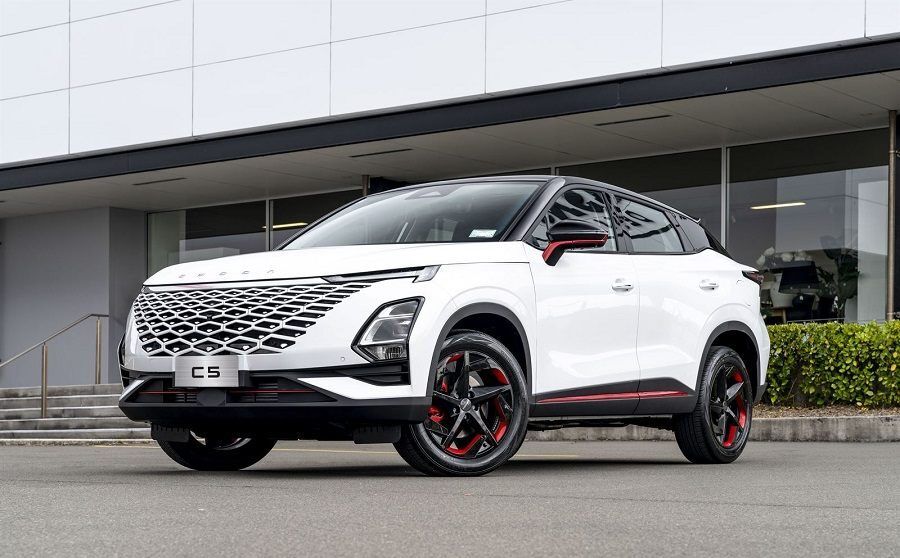 OMODA C5 Có Gì Để Cạnh Tranh Toyota Cross?