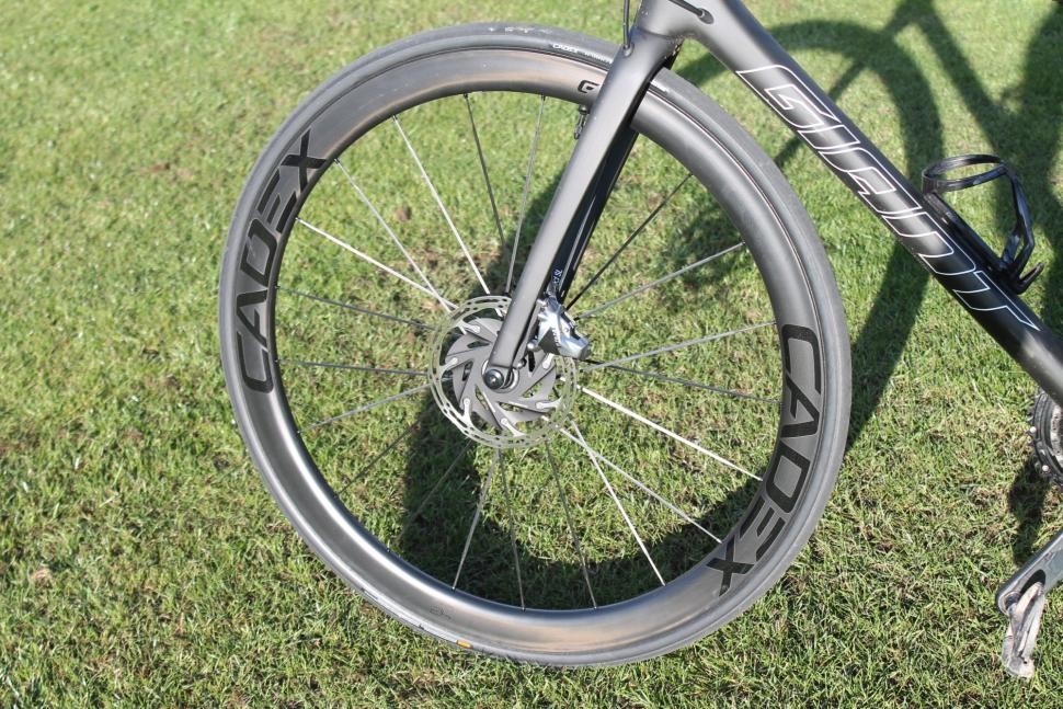 Giant ra mắt 2021 TCR Advanced -12