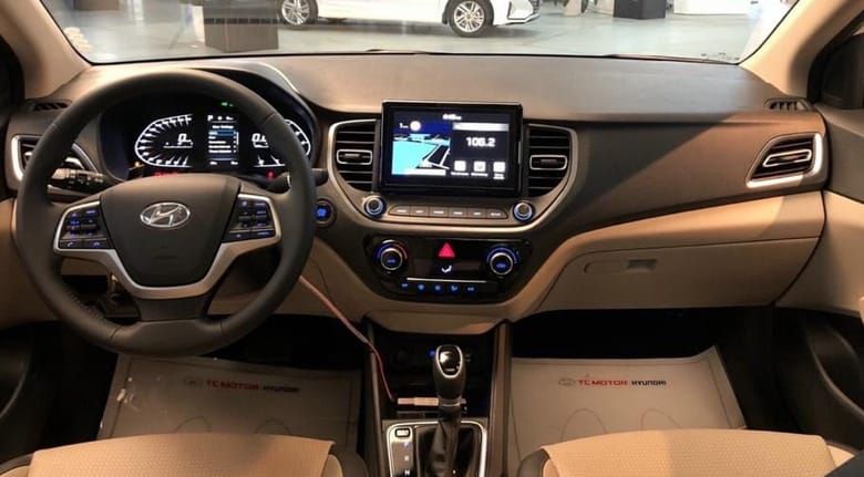 Bảng taplo được nâng cấp của Hyundai Accent