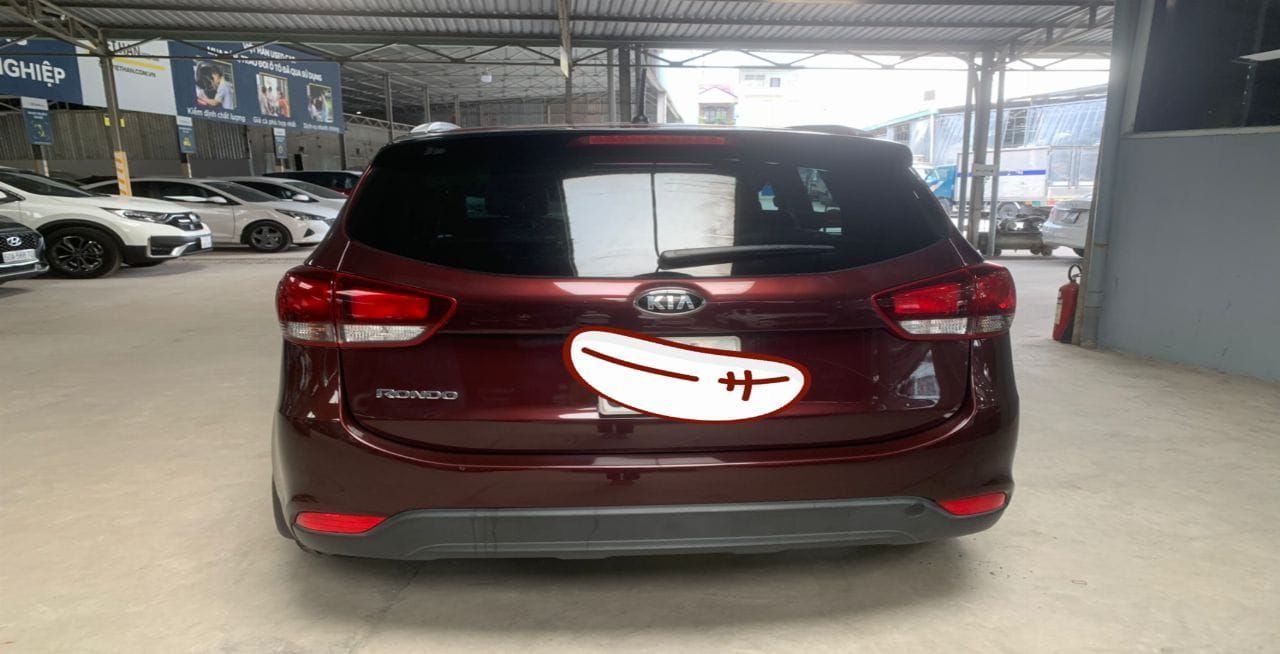 Kia Rondo 2018 số sàn màu đỏ hỗ trợ vay NH