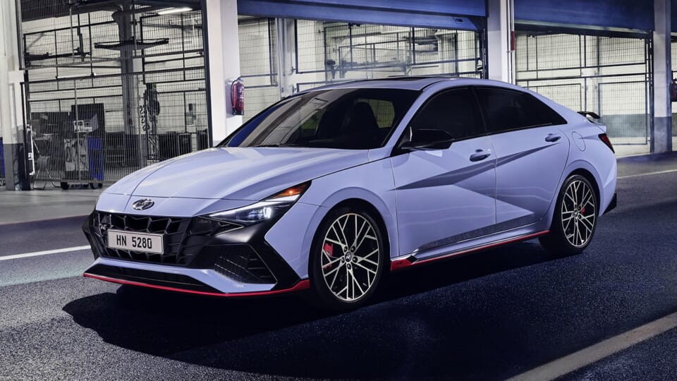 Hyundai Elantra N 2022 ra mắt: Mạnh 276 hp, tăng tốc từ 0-100 km/h trong 5.3 giây