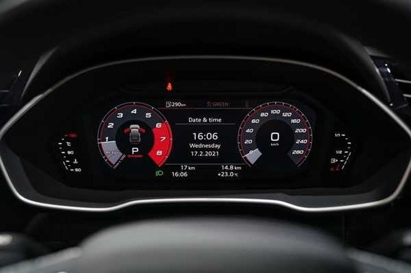 Audi Q3 Sportback 40 TFSI quattro S line Black Edition-5