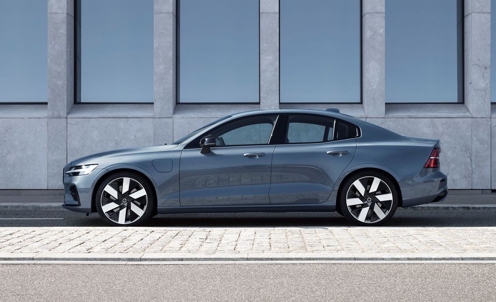 Volvo S60 và V60 2023