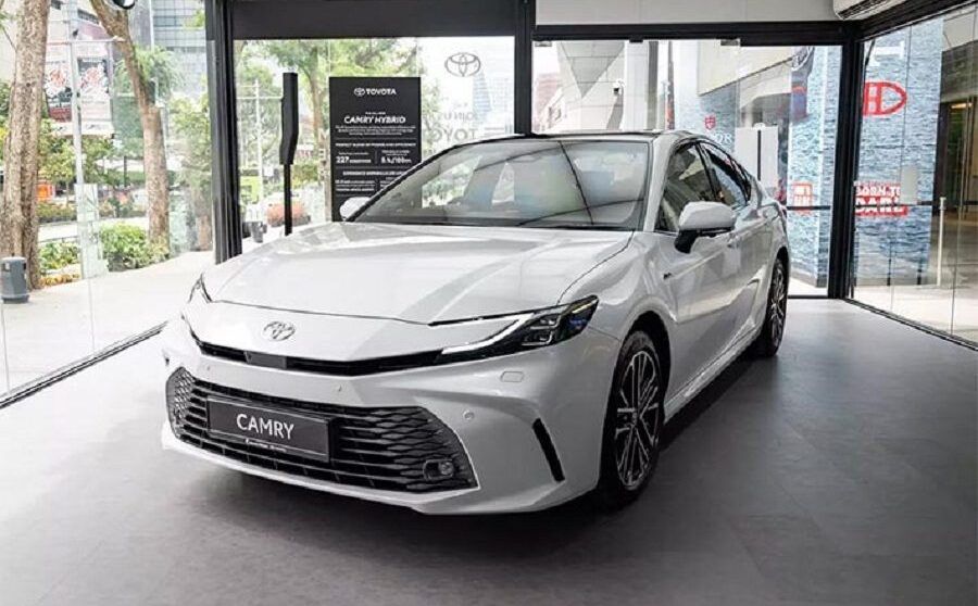 Toyota Camry 2025