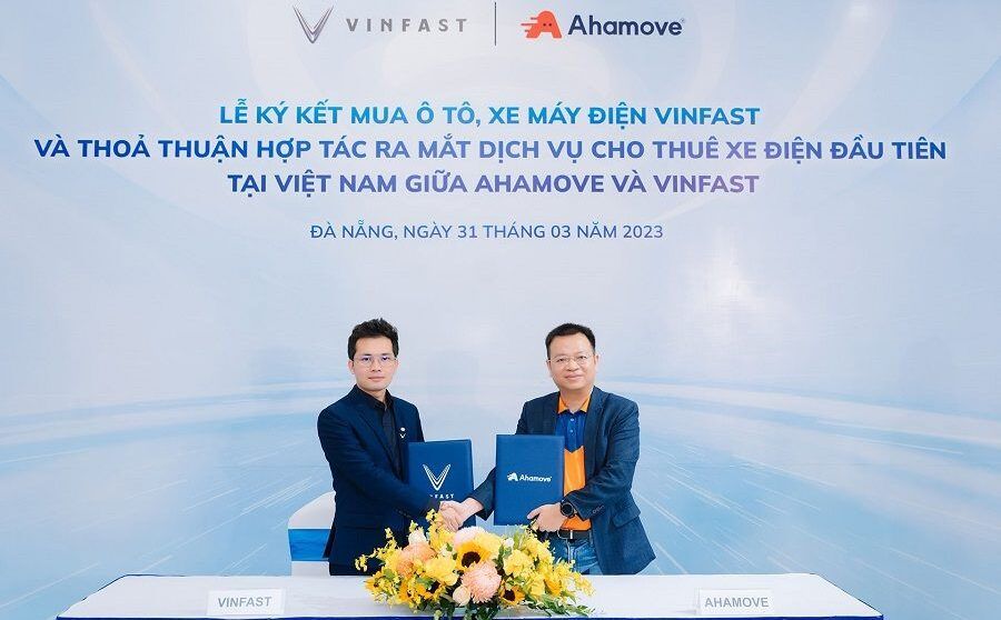 Dịch vụ thuê xe máy điện VinFast của Ahamove