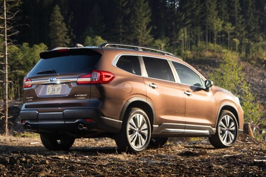 Subaru Evoltis 2021 dùng động cơ Boxer 2.4L khá mạnh mẽ