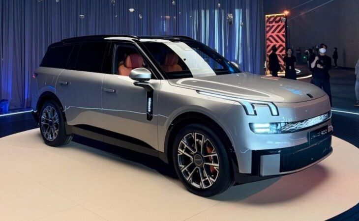 Lynk & Co 900