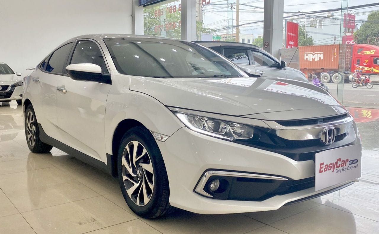 Honda Civic E 2019 27000km Giá hơn 600Tr