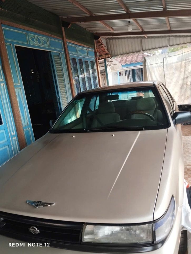 Chính chủ Cần Bán xe Nissan stanza 91 zin 90% cực hiếm.