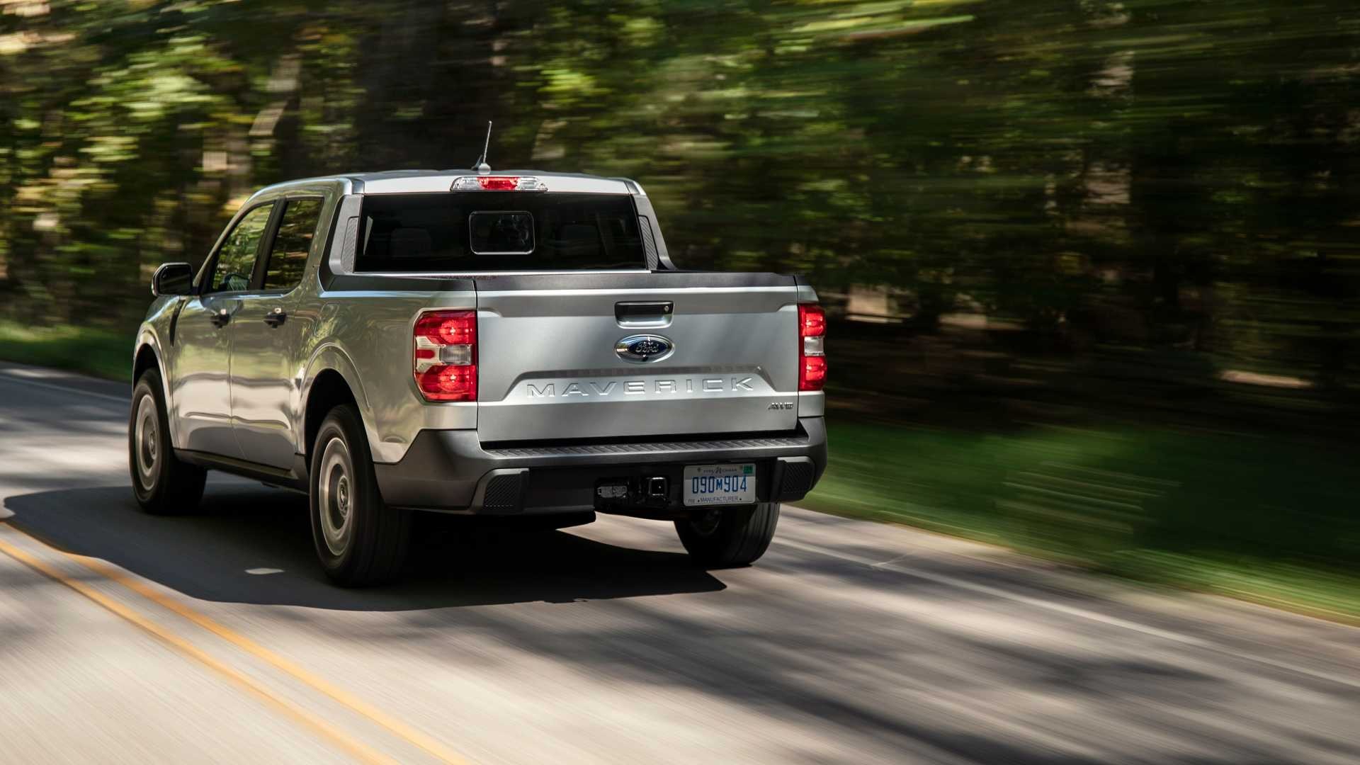 Giá xe Maverick 2022