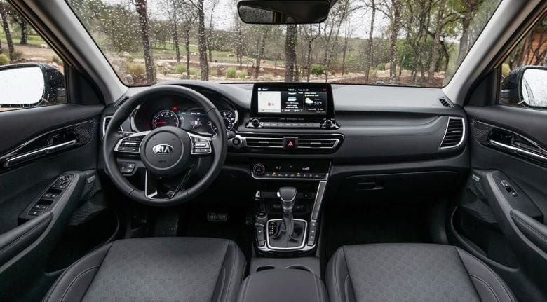 Bảng taplo đầy đủ tiện nghi