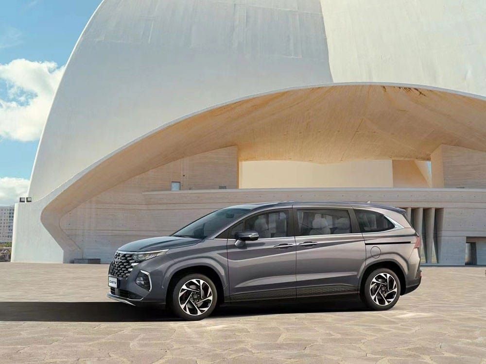 Hyundai Custo 2021 có kích thước gần ngang ngửa với Kia Carnival Hyundai Custo 2021 có kích thước gần ngang ngửa với Kia Carnival